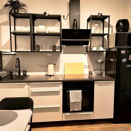 公寓 Modernes City-appartement Mit Separatem Schlafzimmer *