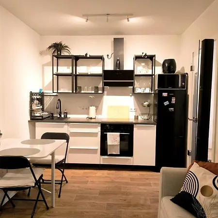 Modernes City-appartement Mit Separatem Schlafzimmer * Дюссельдорф