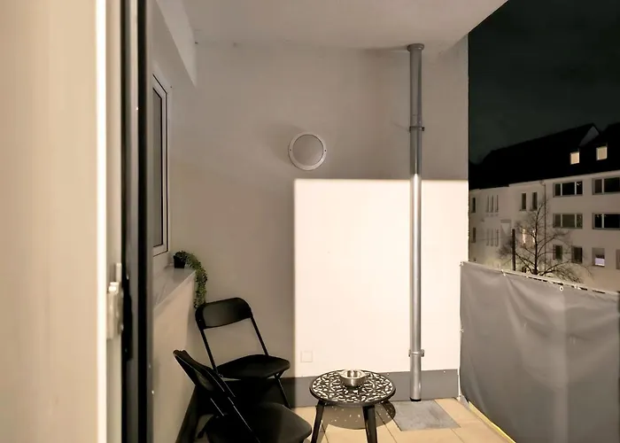 Modernes City-appartement Mit Separatem Schlafzimmer Daire *