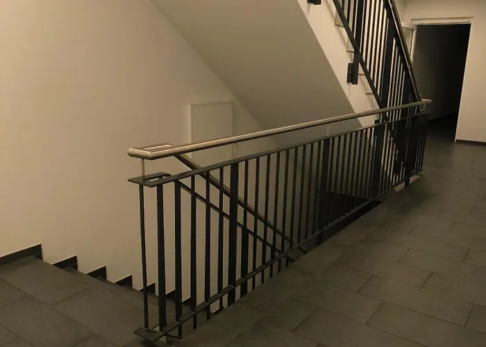 Modernes City-appartement Mit Separatem Schlafzimmer * دوسلدورف