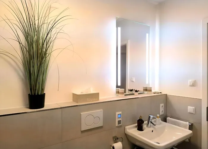 Modernes City-appartement Mit Separatem Schlafzimmer دوسلدورف